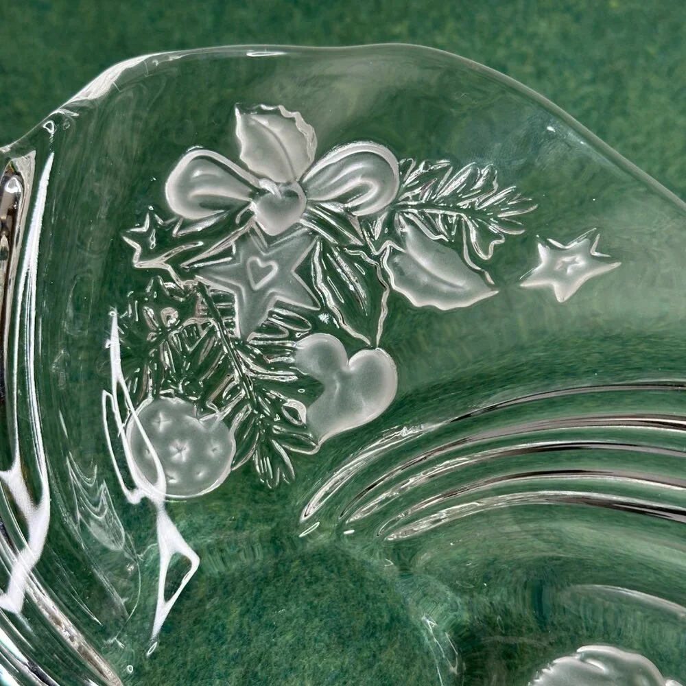 Vintage Mikasa Etched Glass Christmas Medley Bowl Candy Dish With Holiday Design